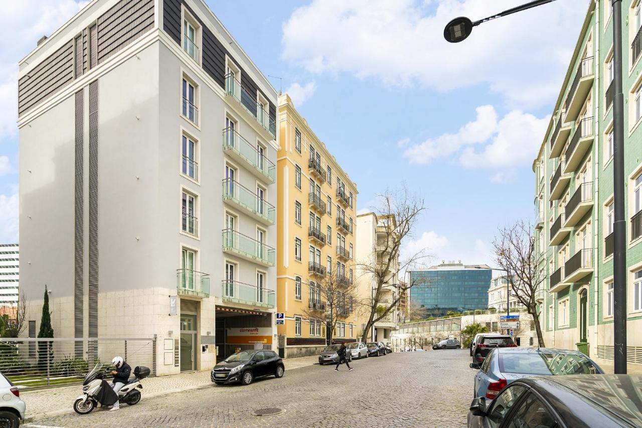 Whome Urban Retreat: Downtown Luxury, Parking, Ac & Elevator Apartment